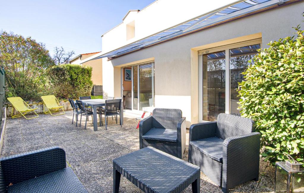 Beautiful Home In Royan With Wifi, Royan