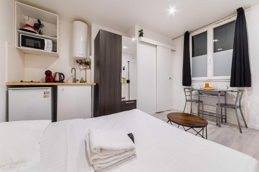 Studio fonctionnel hopital bichat - paris 18 - 2P - 3