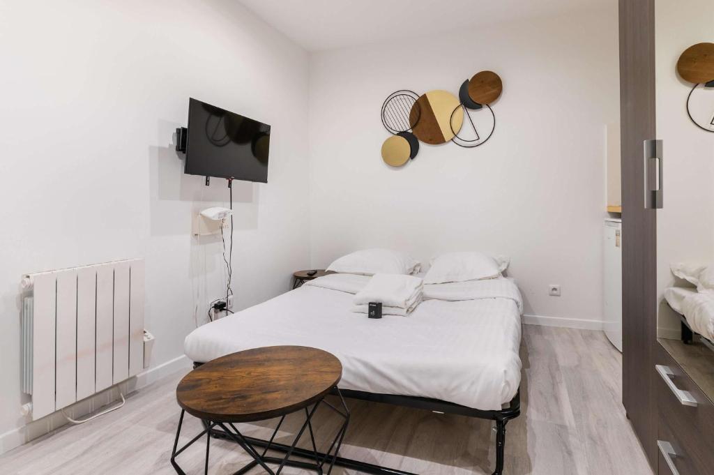 Studio fonctionnel hopital bichat - paris 18 - 2P - 4