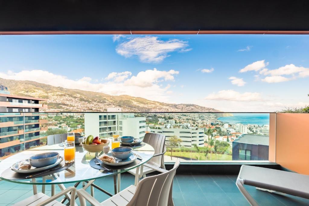 Apartment Bay View - By WeHost, Funchal