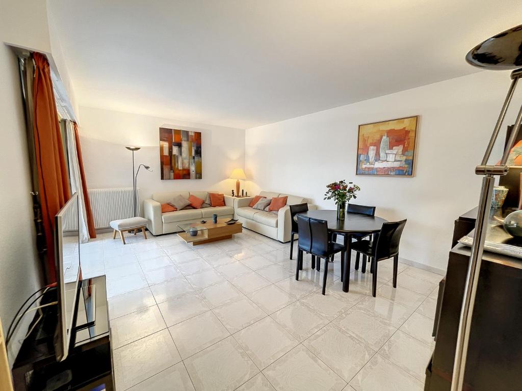 Superbe appartement plage du Midi 2 piscines 325L - 3