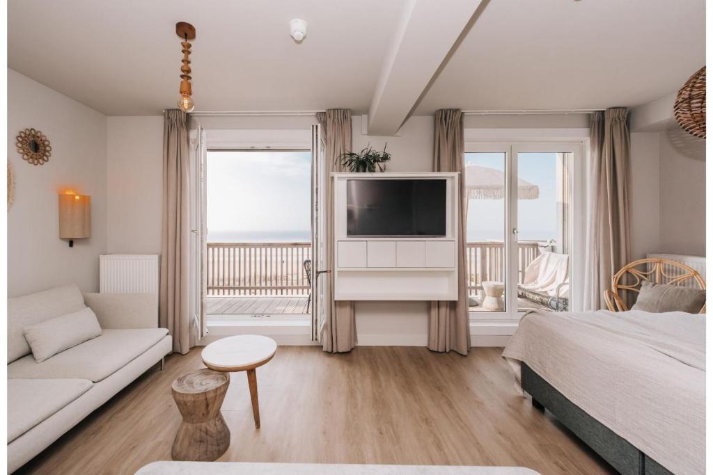 Studio with Sea View