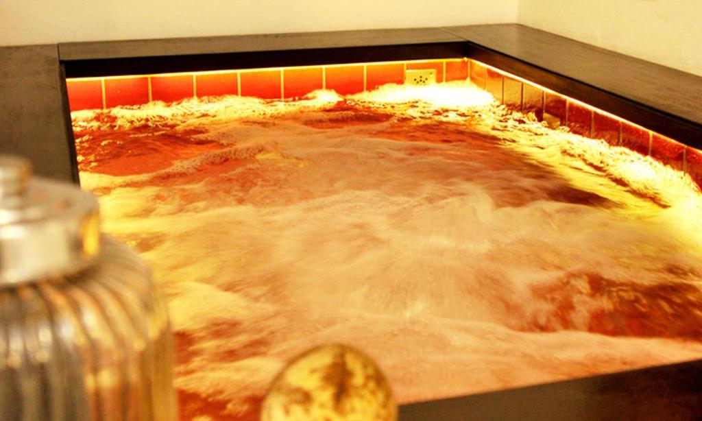 Hot tub
