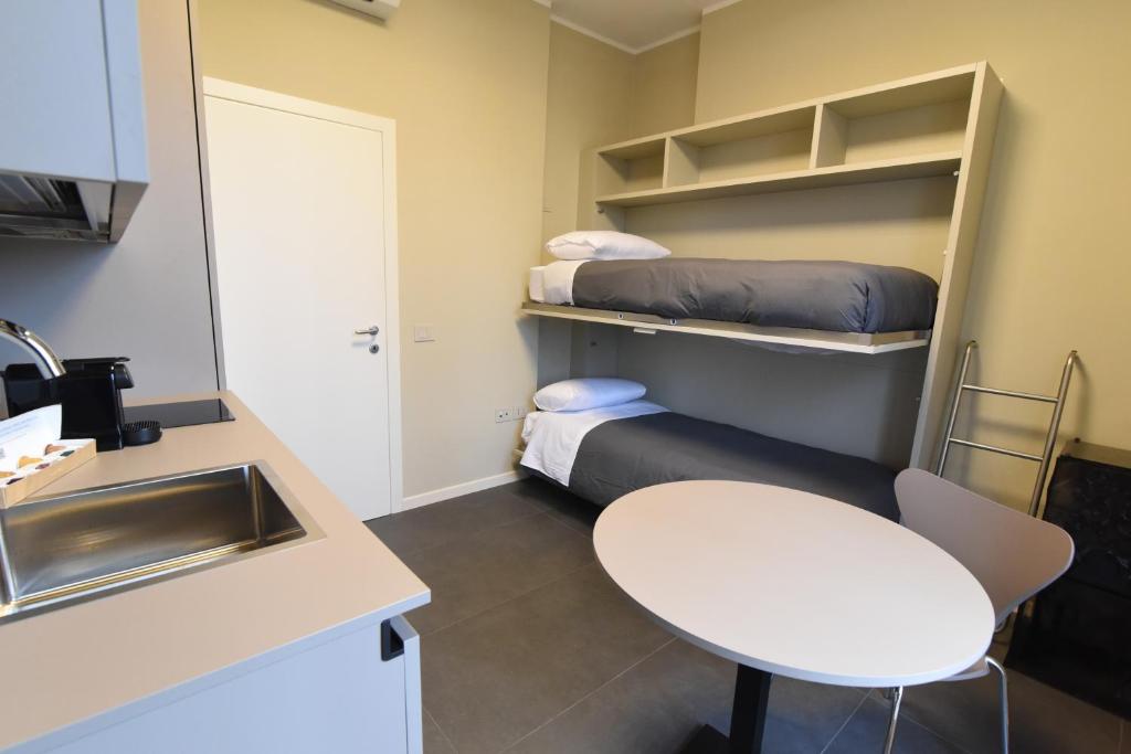 Rooms de' Carracci - 5