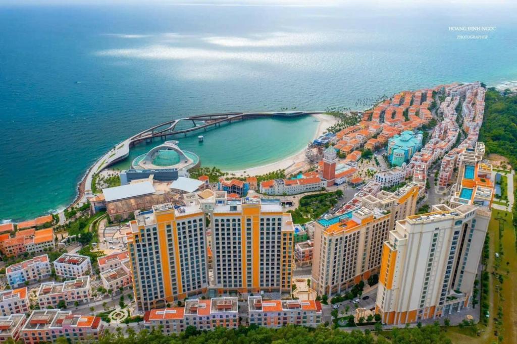 Skywave Apartment Firework Delight, Phu Quoc