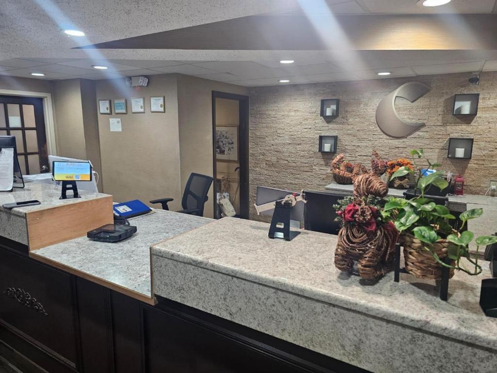 Comfort Inn Wethersfield - Hartford フロント・ロビー