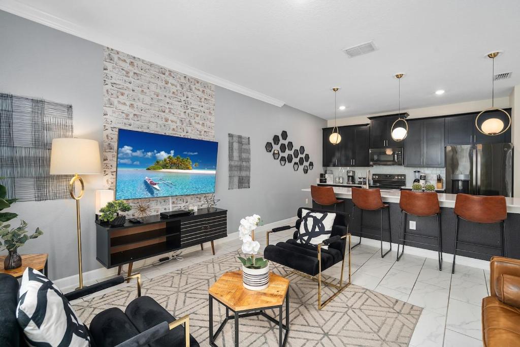 SUPER SWANK - Aesthetic Designs Amenities, Kissimmee