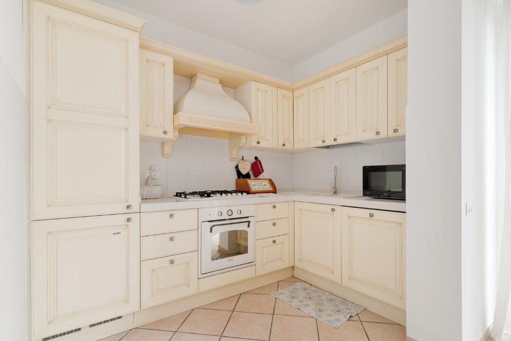 GuestHost - Spacious Apartment 600 mt to Metro M3 Comasina - 2