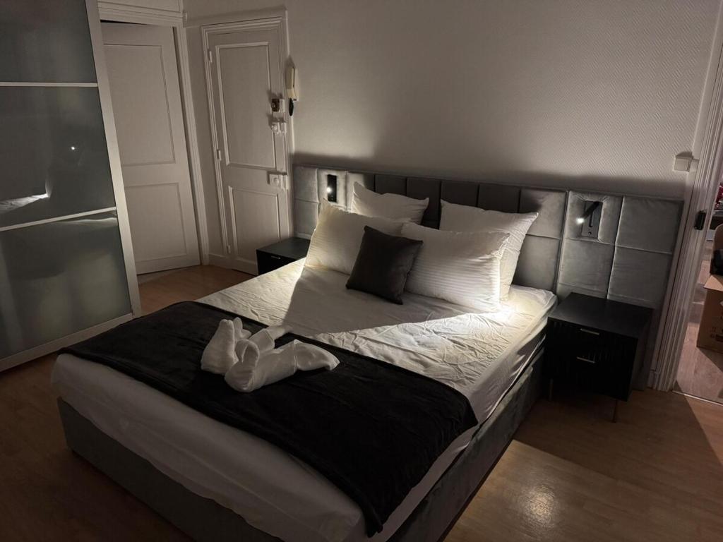 Lovely place in Caen's historic center - 2