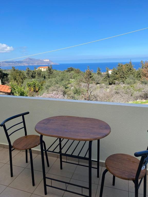 Jie's House in Countryside, Pláka