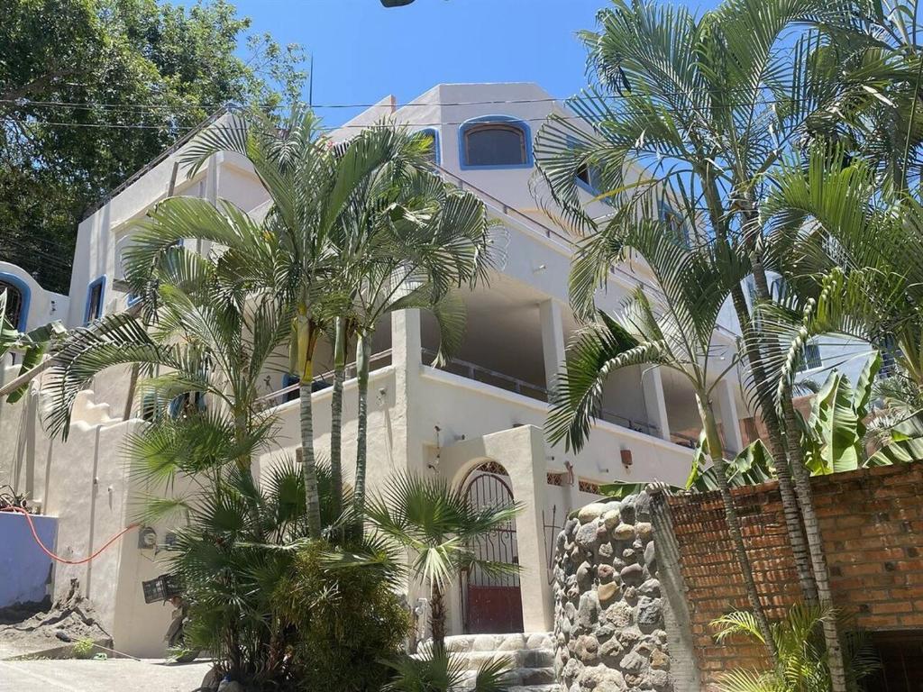 Casa MoJo - Whole house 7BR, heated pool, WiFi, Sayulita