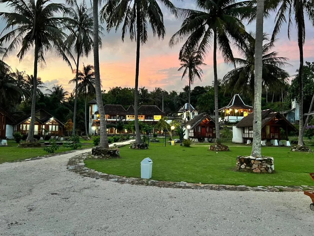 Arys Lagoon Bungalow & Hotel, hotel v destinaci Karimunjawa