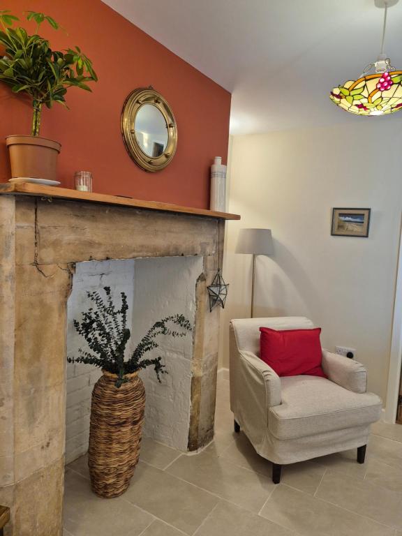 Large Victorian garden flat with views of Bath centre, Bath