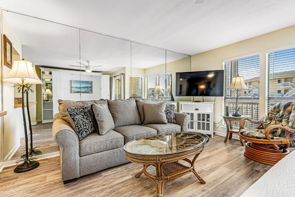 Sandpiper Cove 8107, Destin