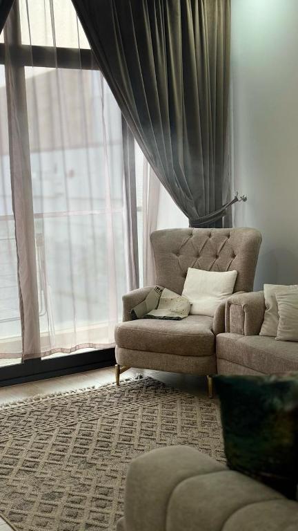 Flat opposite Muscat mall, Ma‘ābīlah