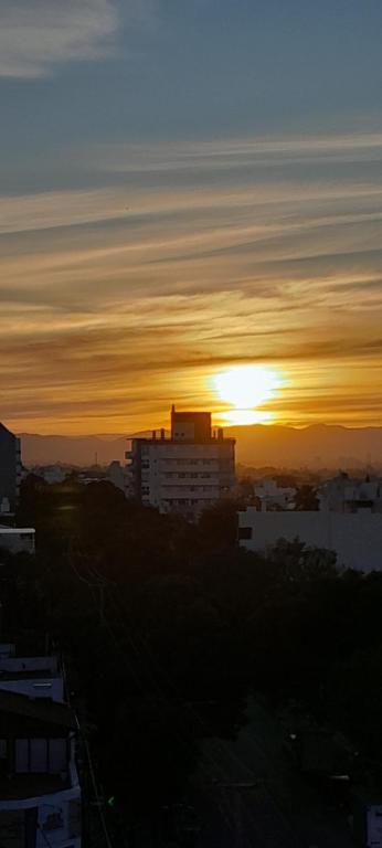 Dpto Premium Panorámico con cochera Av Pueyrredón-Güemes-Nueva Córdoba -Seguridad 24 hs - 4