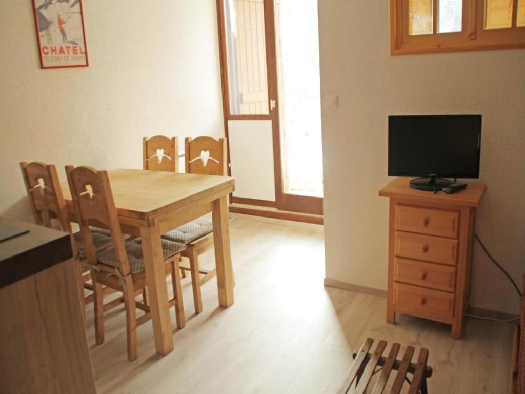 Apartment in Châtel with Stunning Mountain Views - 2