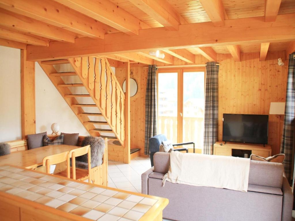 Chalet in La Béchigne with Valley Views - 2