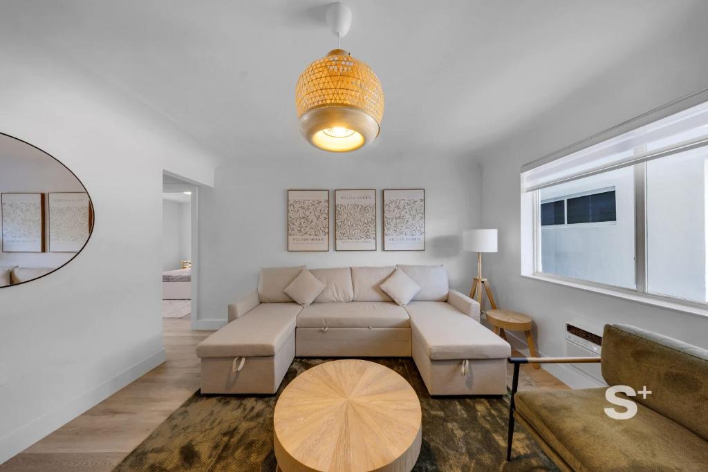 Chic 1-BD Apt in Miami Gym, BBQ, Free Parking, Miami