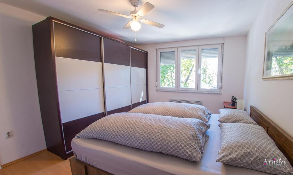 Charming Avenue Stay - 2