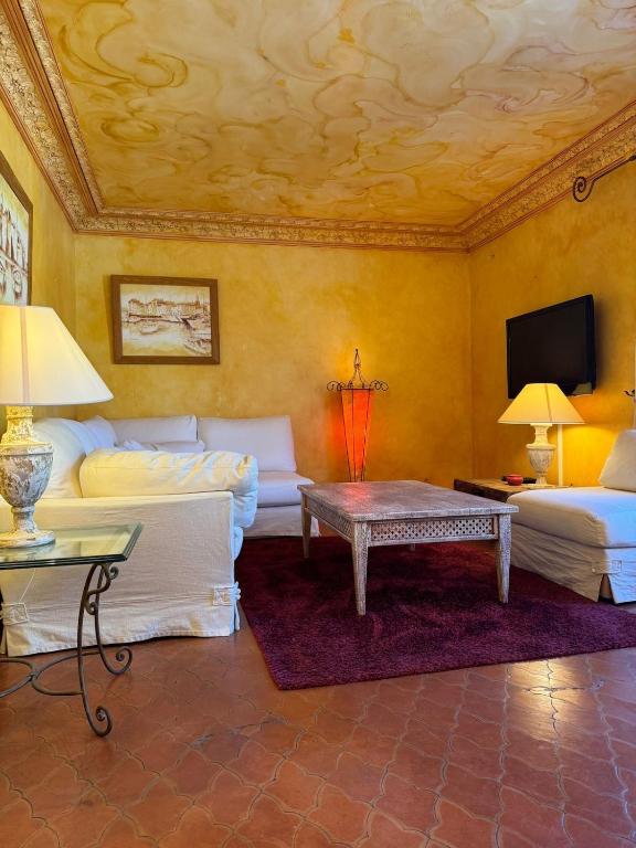Appartement Place des Lices, Saint-Tropez - 3