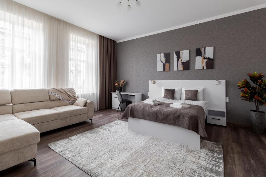 DeMar Apart Central, Lvov