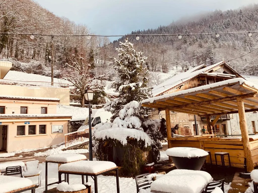 Auberge le bois du cornet，位于La Forclaz的酒店