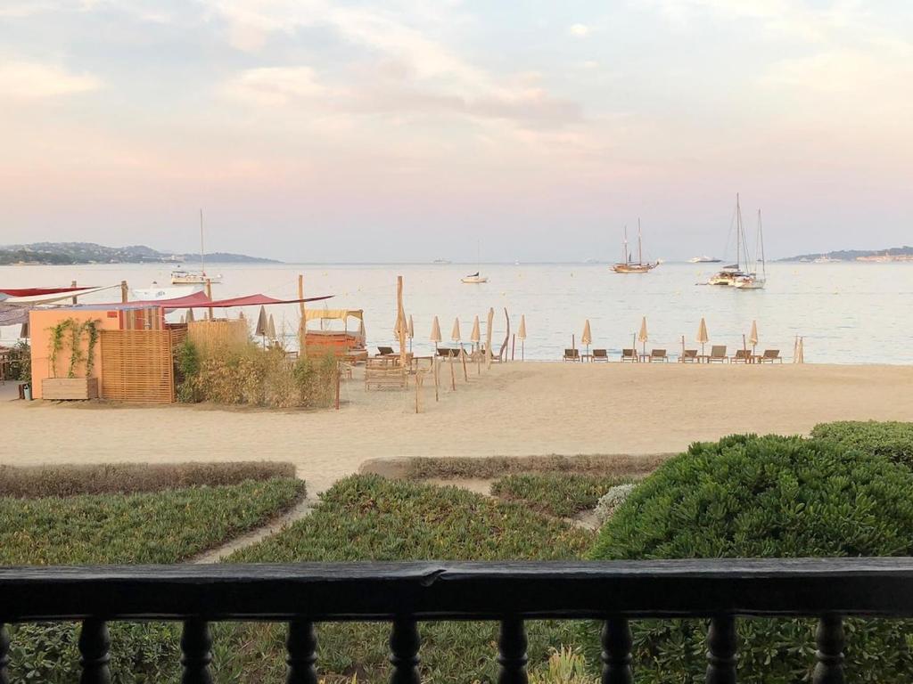 Le balcon sur la plage - 1