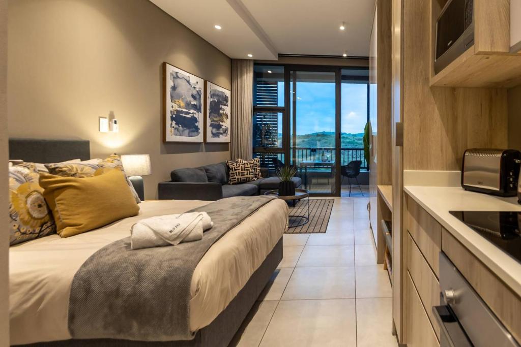 Ballito Zimbali Lakes, On The Boulevard, Ballito