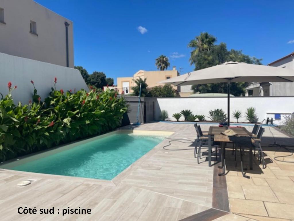 Jolie villa avec piscine et vue panoramique sur le golf - 3