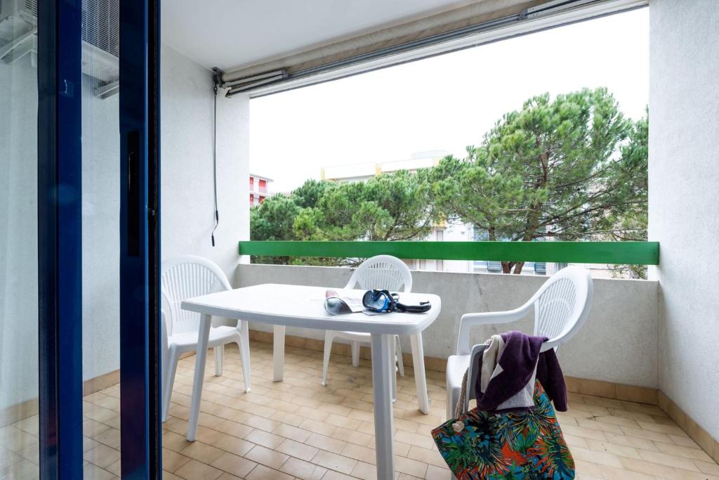 Cozy studio with lateral sea view in Bibione - 1