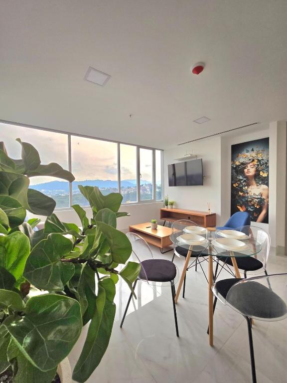 Luxury, Comfort, Parking - 1