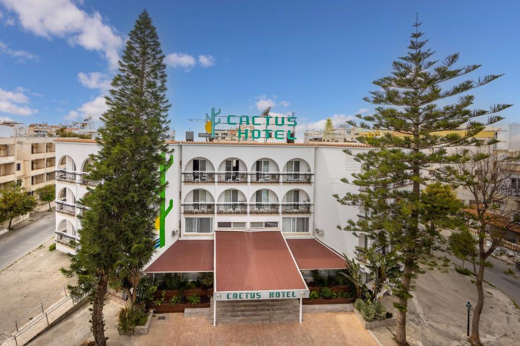 Cactus — Hotel building in Larnaca, Larnaca Region