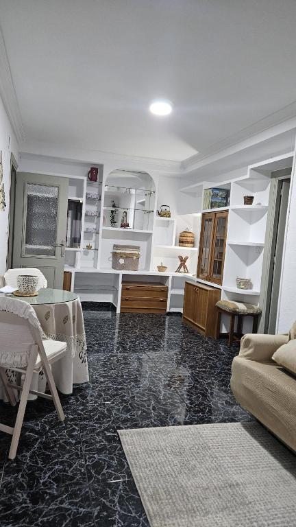 Apartamento Familiar en Granada - 4