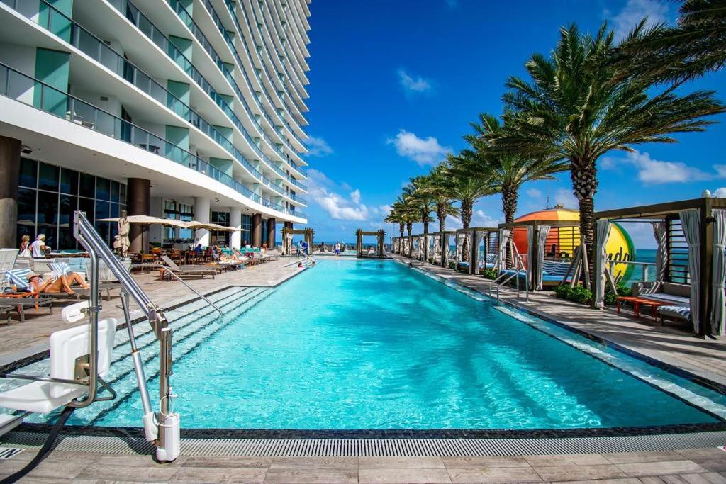 LYFE, Rent Excelent Apartment in Resort, 4Pax ,Parcial Ocean View, Hollywood