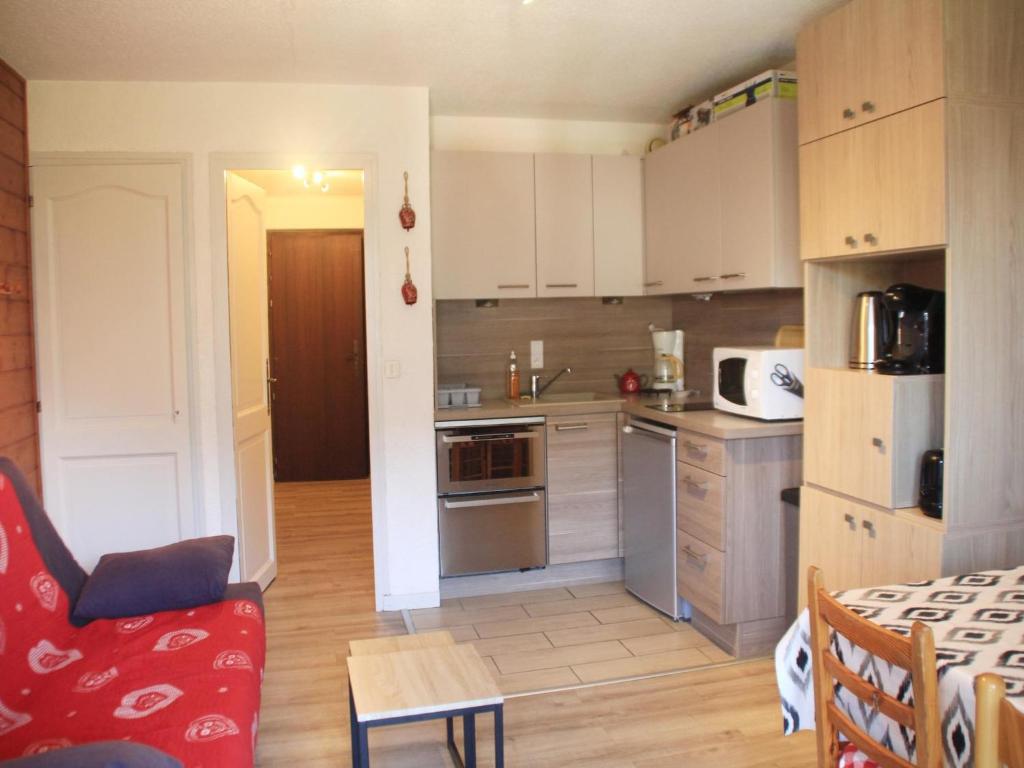 Apartment in Vonnes with Stunning Mountain Views - 2