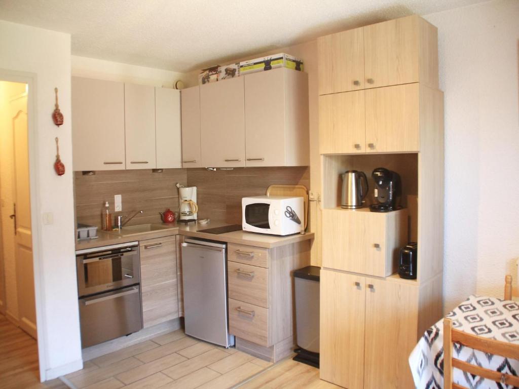 Apartment in Vonnes with Stunning Mountain Views - 4