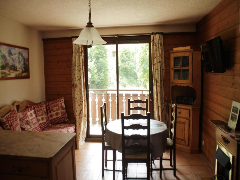 Apartment in Châtel near Ski Lifts & Views - 5