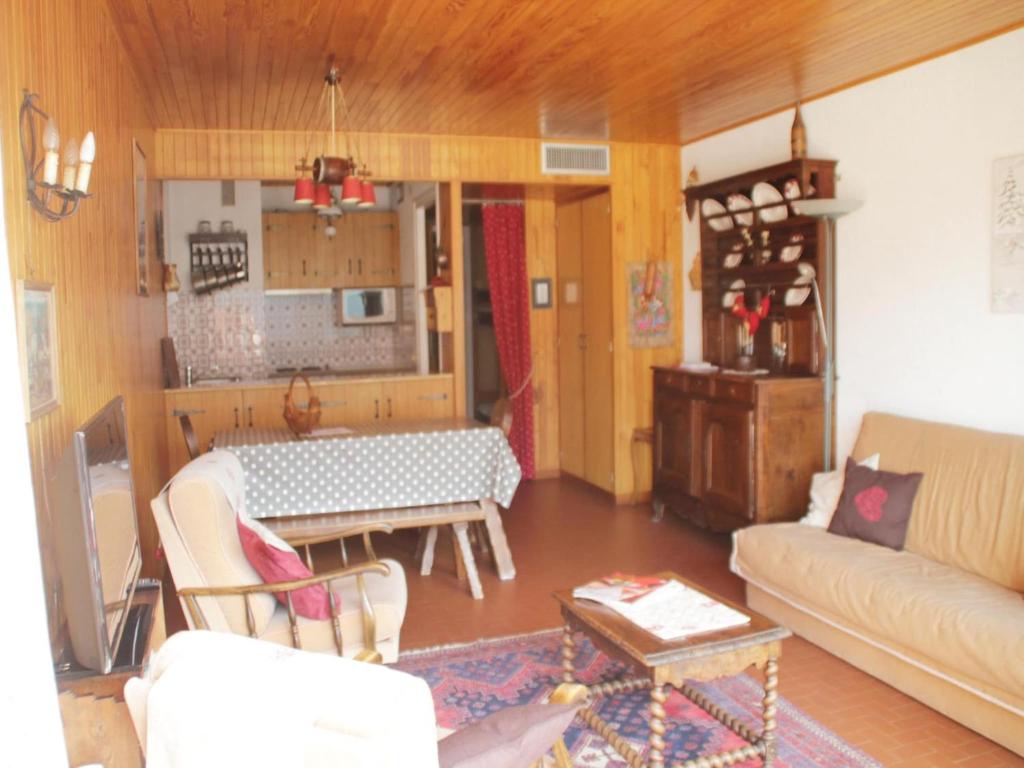 Apartment with private garage in Chatel - 2