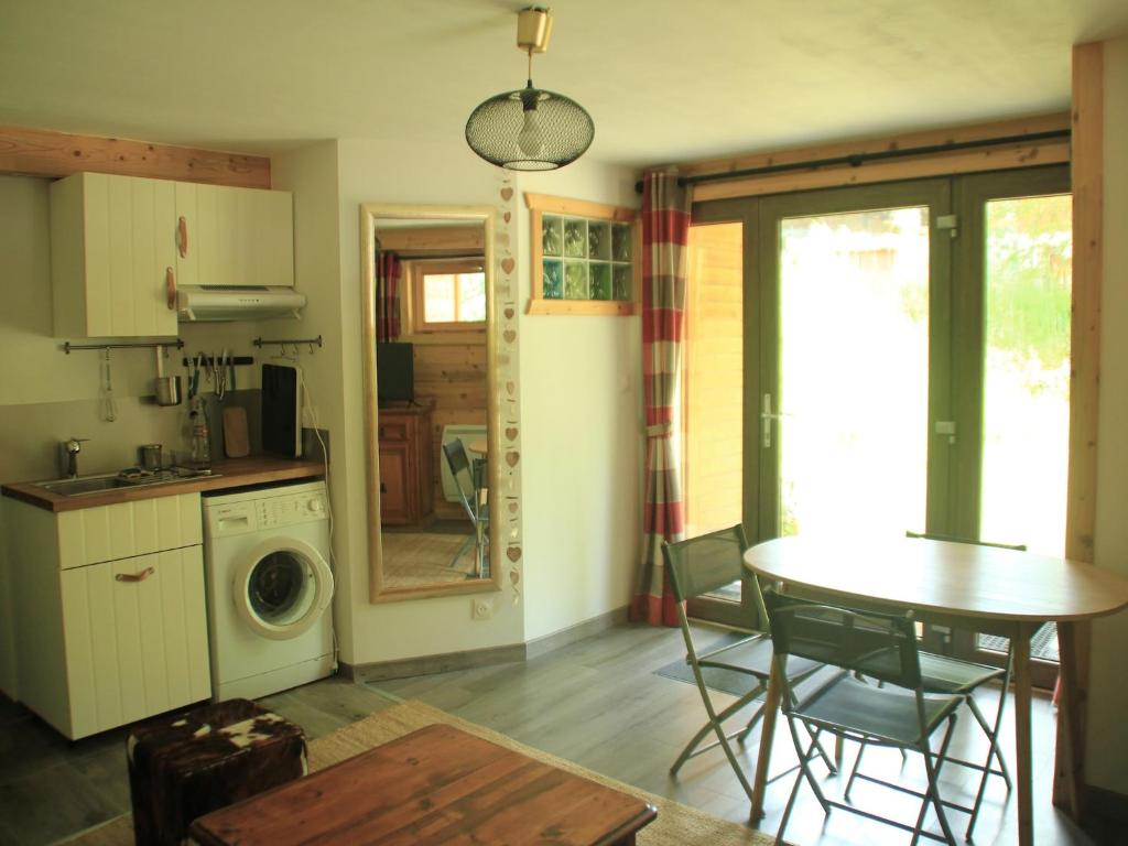Chalet in Abondance Valley with Stunning Views - 2