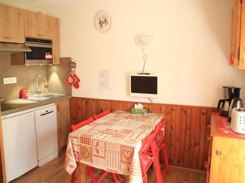 Apartment in Châtel with Stunning Valley Views - 2