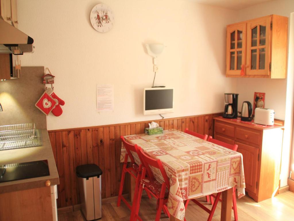 Apartment in Châtel with Stunning Valley Views - 1