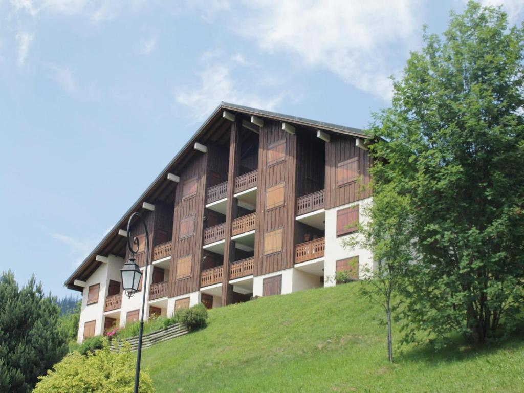 Apartment in Petit Châtel near Cable Car - 1