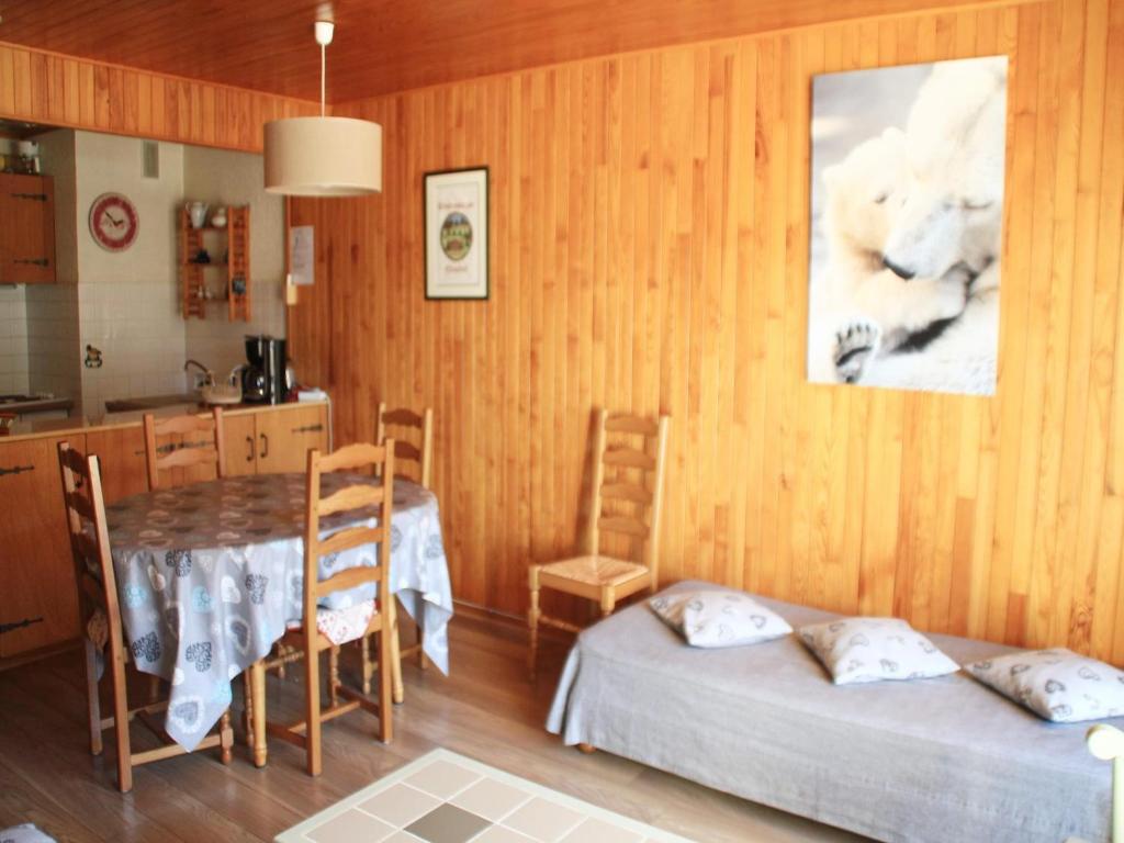 Apartment with balcony in Chatel - 4