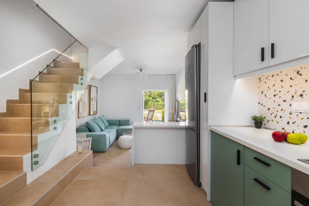 Waves & Agistri by Nest, Pefkochori