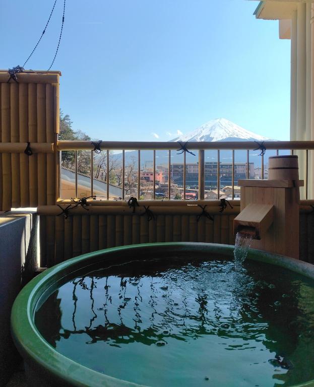 Hot spring bath