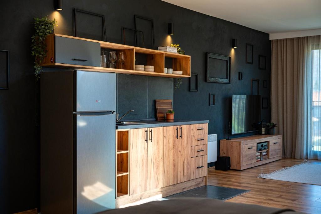 Greywood Apartments - 2