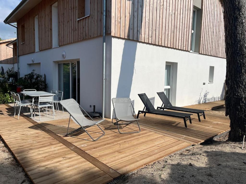 Villa neuve 300 m plage sud 3 chambres - 1