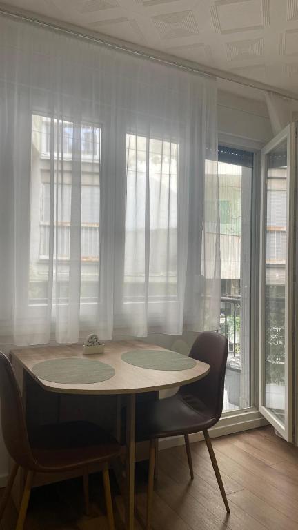 Studio 77, Bělehrad