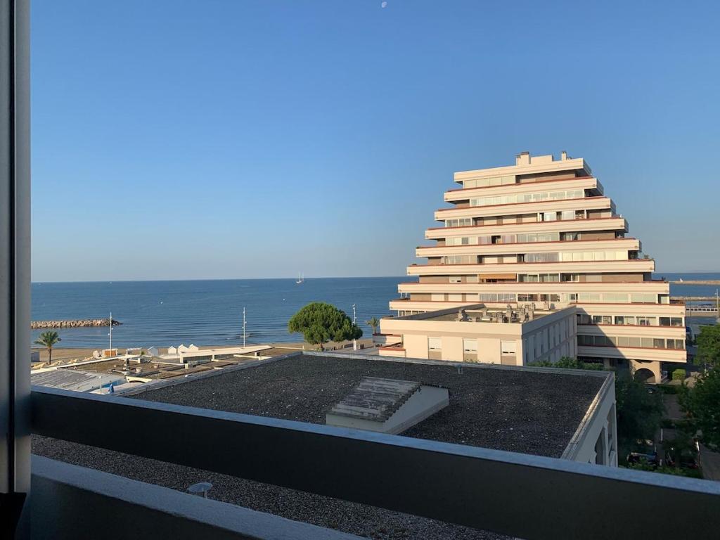 La Grande-Motte sea view apartment - 1